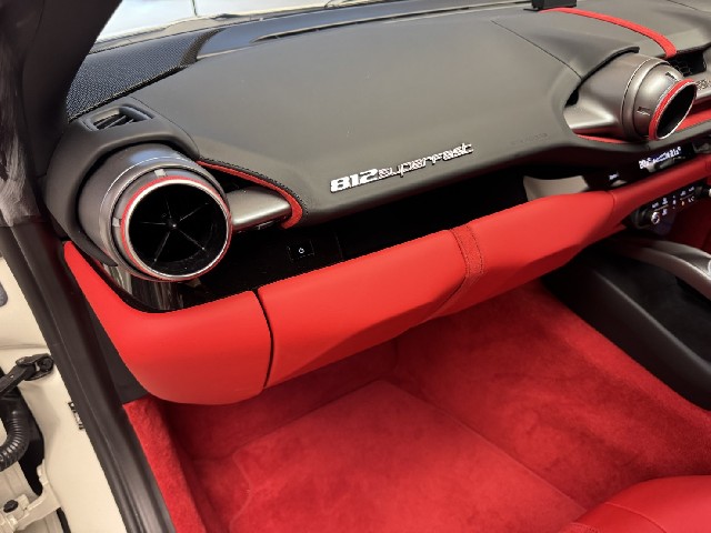 FERRARI 812 SUPERFAST 2020 Image 34