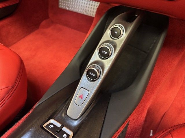 FERRARI 812 SUPERFAST 2020 Image 35