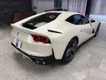 FERRARI 812 SUPERFAST 2020 Image 5