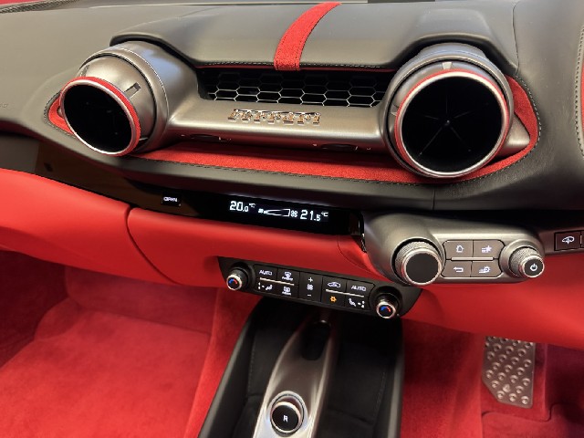 FERRARI 812 SUPERFAST 2020 Image 44
