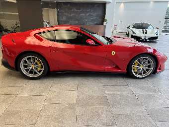 FERRARI 812 SUPERFAST 2017 Image 4