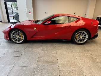 FERRARI 812 SUPERFAST 2017 Image 8
