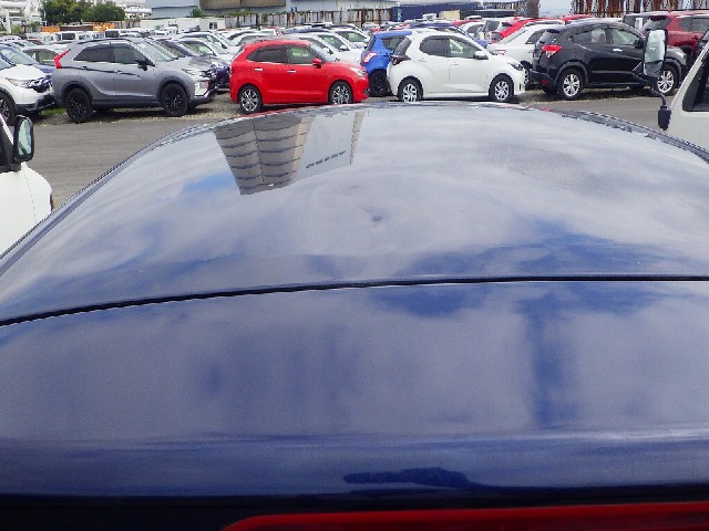 VOLKSWAGEN GOLF 2012 Image 23