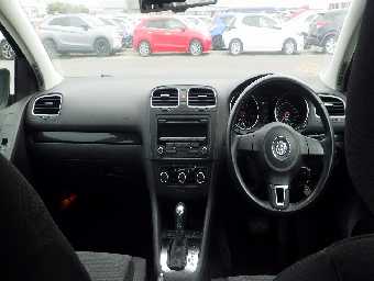 VOLKSWAGEN GOLF 2012 Image 6