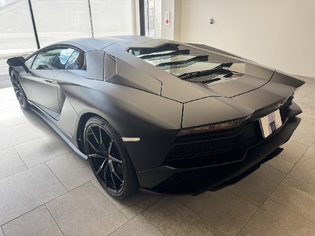 LAMBORGHINI AVENTADOR 2021 Image 22