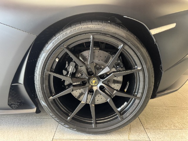 LAMBORGHINI AVENTADOR 2021 Image 41