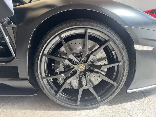 LAMBORGHINI AVENTADOR 2021 Image 43