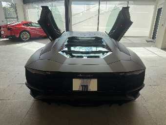LAMBORGHINI AVENTADOR 2021 Image 6