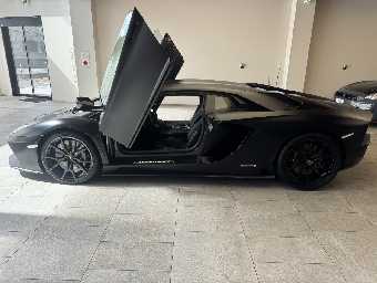 LAMBORGHINI AVENTADOR 2021 Image 8