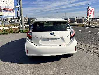 TOYOTA AQUA 2021 Image 13