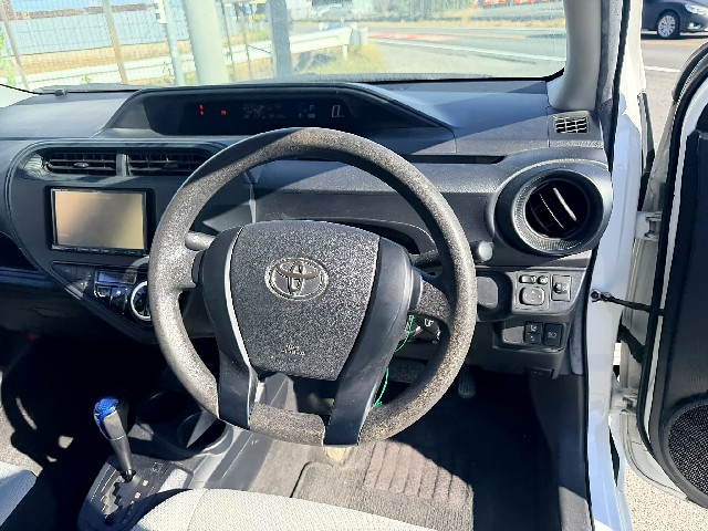 TOYOTA AQUA 2021 Image 22