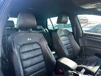 VOLKSWAGEN GOLF R 2017 Image 9