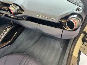 FERRARI 812 SUPERFAST 2020 Image 18