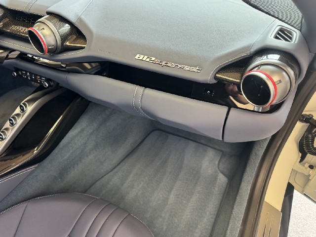 FERRARI 812 SUPERFAST 2020 Image 24