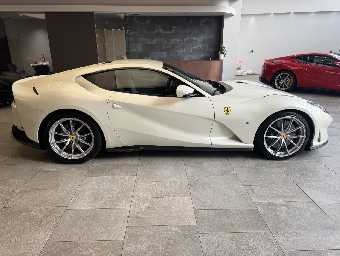 FERRARI 812 SUPERFAST 2020 Image 4