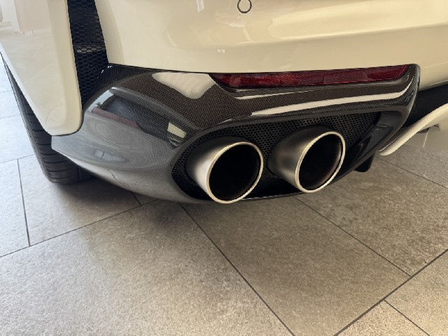 FERRARI 812 SUPERFAST 2020 Image 34