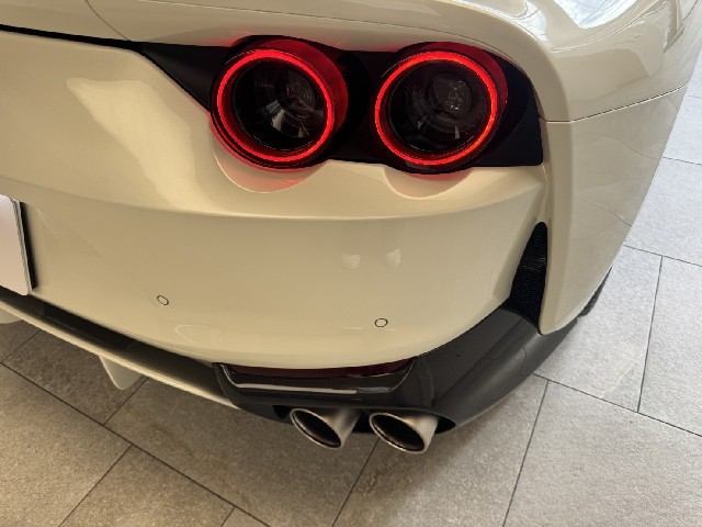 FERRARI 812 SUPERFAST 2020 Image 36