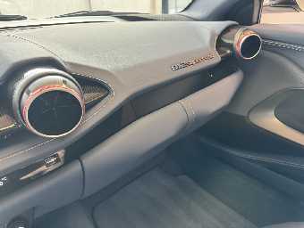 FERRARI 812 SUPERFAST 2020 Image 38