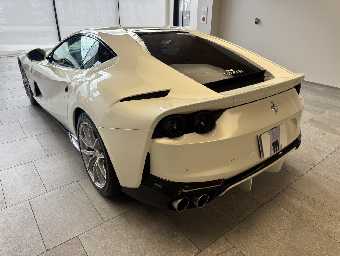 FERRARI 812 SUPERFAST 2020 Image 7