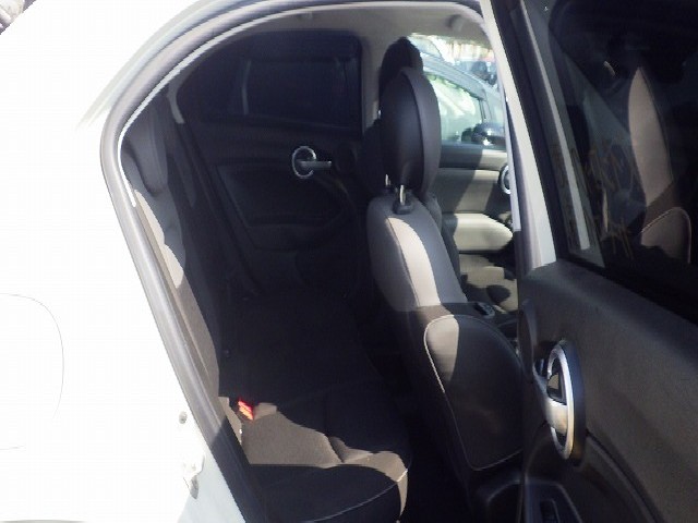 FIAT 500X 2015 Image 29