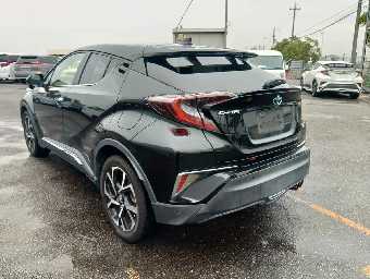 TOYOTA C-HR 2018 Image 3
