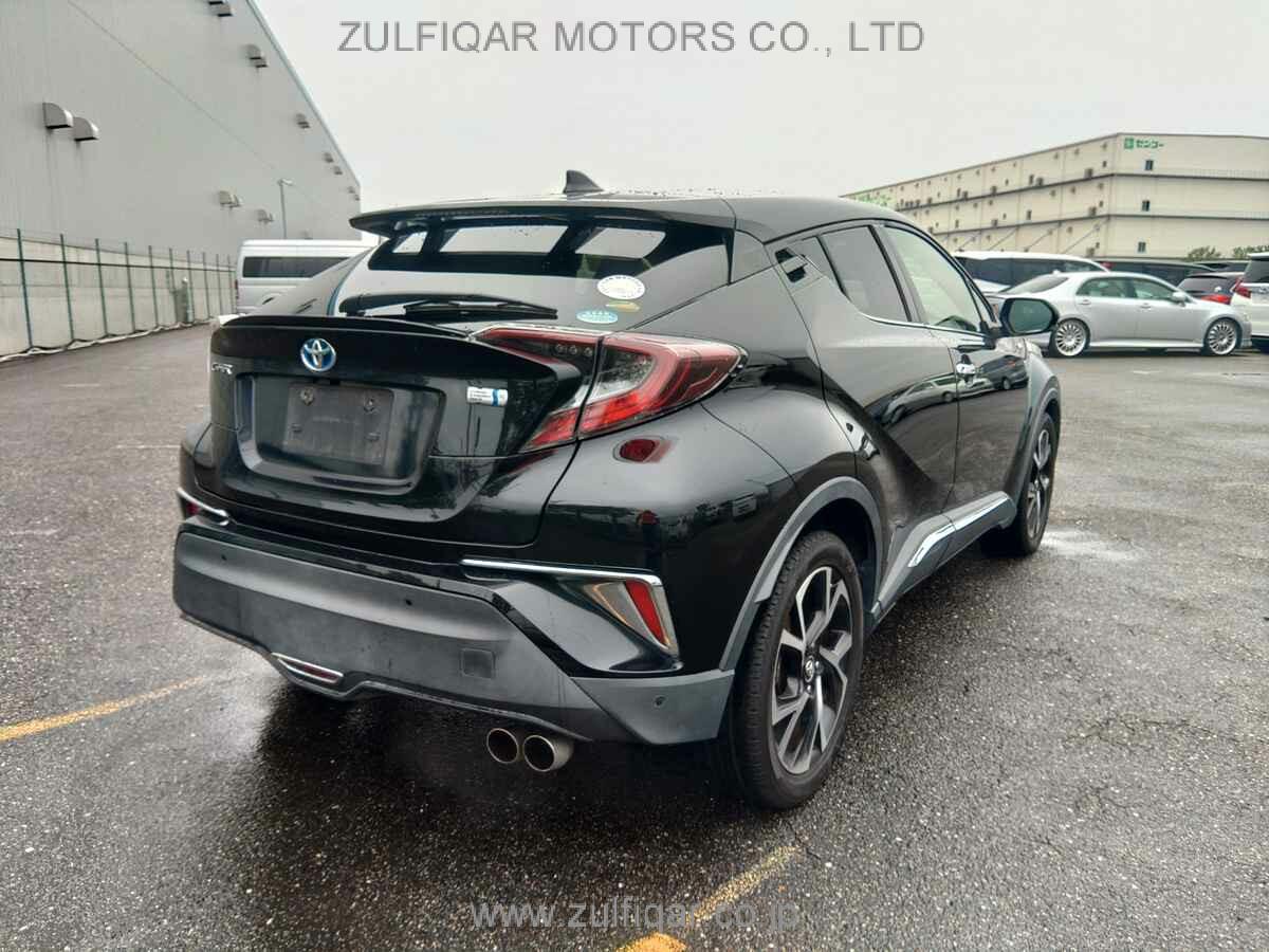 TOYOTA C-HR 2018 Image 4