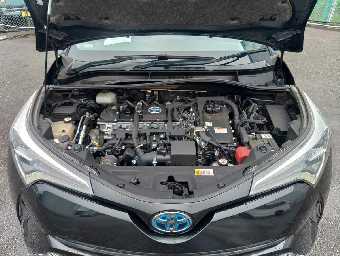 TOYOTA C-HR 2018 Image 9