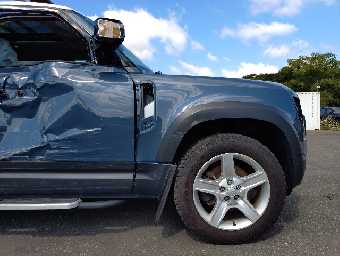 LAND ROVER DEFENDER 2020 Image 12