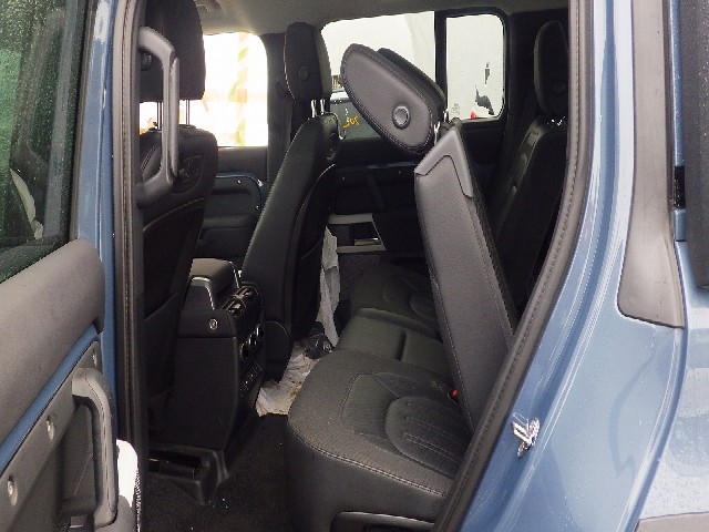 LAND ROVER DEFENDER 2020 Image 33