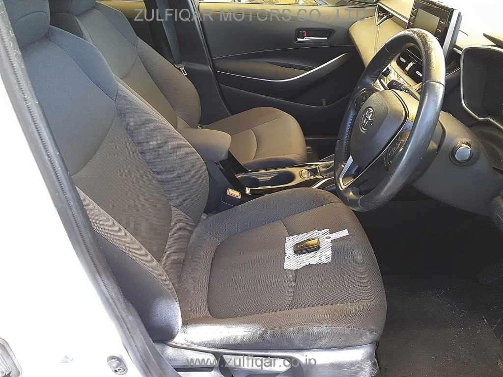 TOYOTA COROLLA TOURING 2019 Image 10