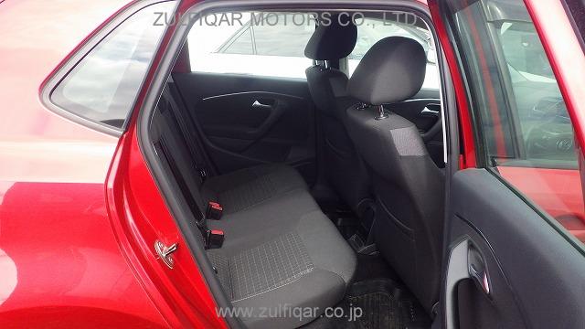VOLKSWAGEN POLO 2014 Image 11