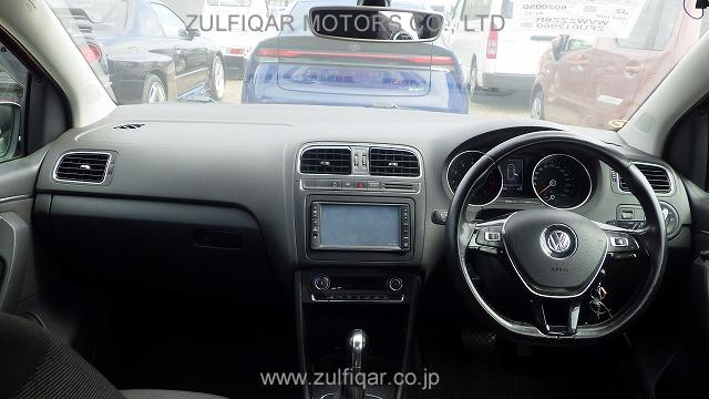 VOLKSWAGEN POLO 2014 Image 6