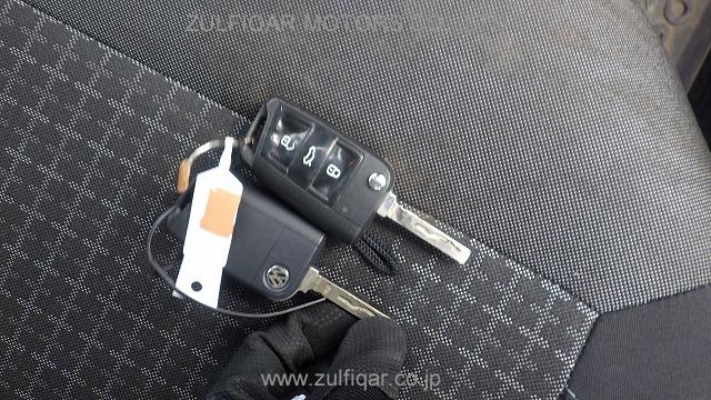 VOLKSWAGEN POLO 2014 Image 10