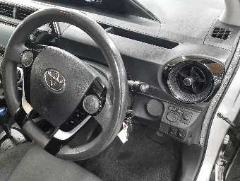 TOYOTA AQUA 2021 Image 9