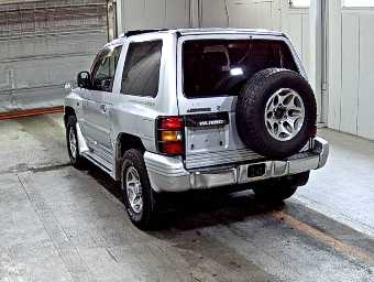 MITSUBISHI PAJERO 1998 Image 3