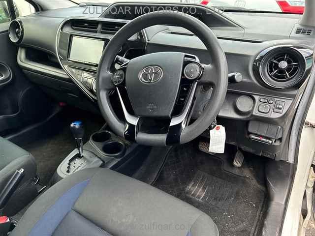 TOYOTA AQUA 2021 Image 4