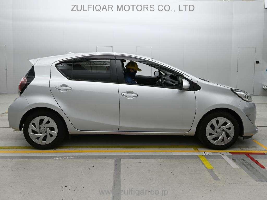 TOYOTA AQUA 2021 Image 3