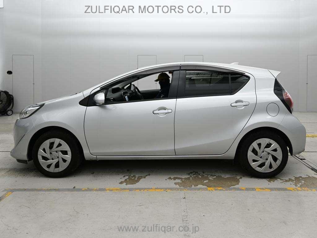 TOYOTA AQUA 2021 Image 4