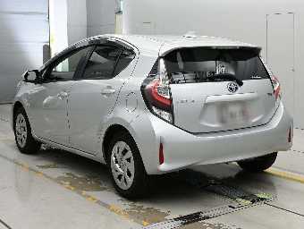 TOYOTA AQUA 2021 Image 6