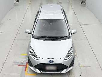 TOYOTA AQUA 2021 Image 7
