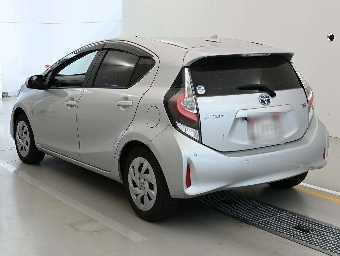 TOYOTA AQUA 2021 Image 6