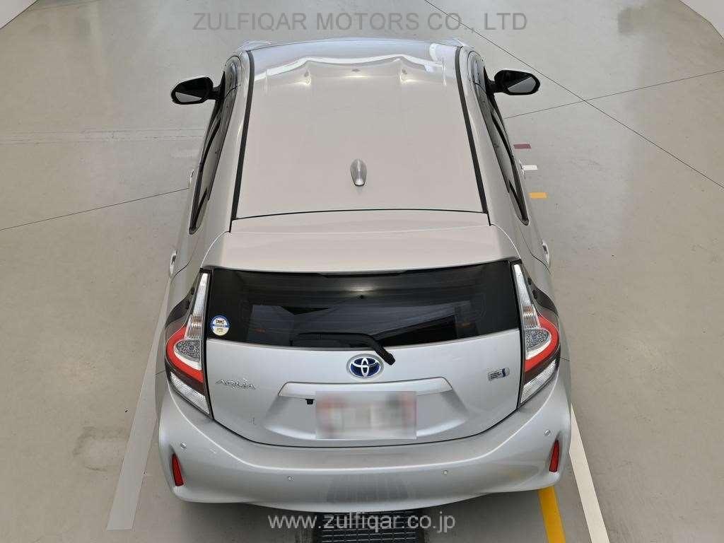 TOYOTA AQUA 2021 Image 8