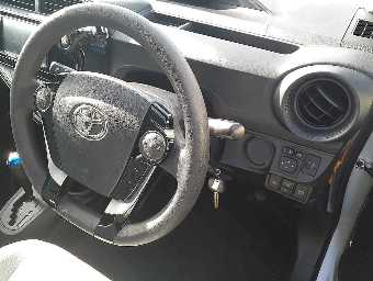 TOYOTA AQUA 2021 Image 9