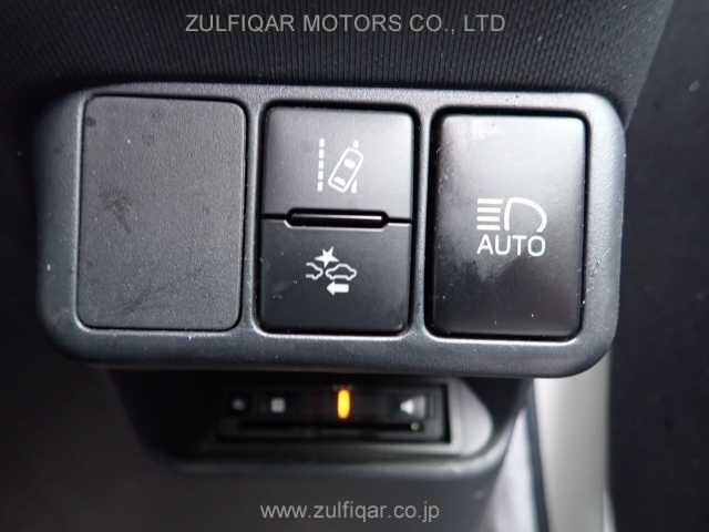 TOYOTA AQUA 2021 Image 5