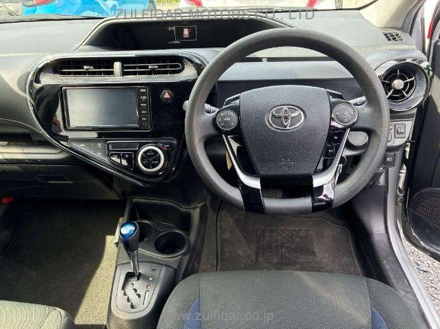 TOYOTA AQUA 2021 Image 8