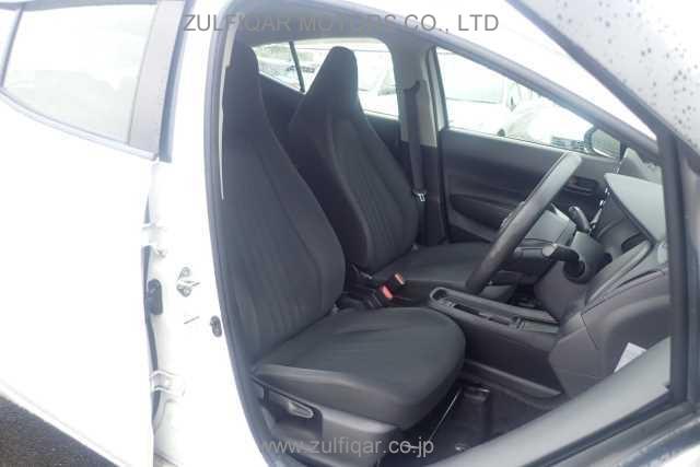 TOYOTA AQUA 2021 Image 6