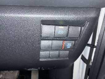 TOYOTA VOXY 2023 Image 12