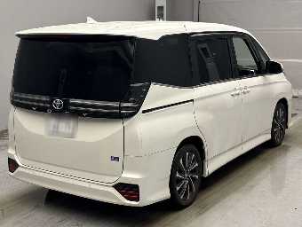 TOYOTA VOXY 2023 Image 4