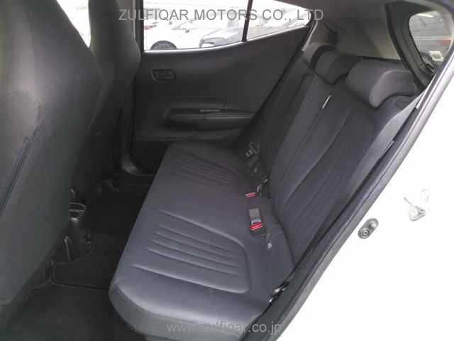 TOYOTA AQUA 2022 Image 9
