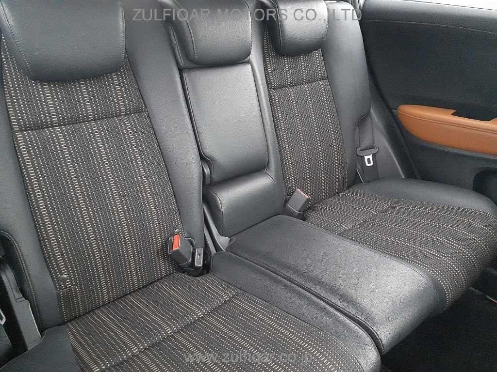 HONDA VEZEL 2016 Image 11